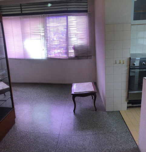 Imagen 4 de 8 de Vendo Apartamento Tipo Estudio - A Pocos Metros De La Ucv