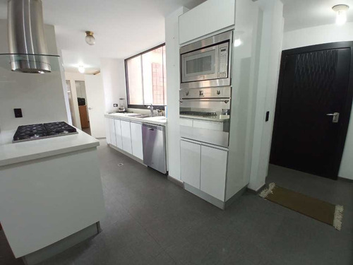 Imagen 16 de 30 de Se Vende Apartamento Actualizado 230 M² 6h/5b/2p Santa Marta