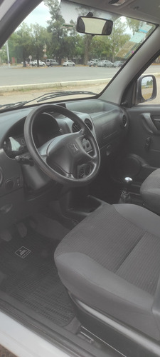 Peugeot Partner 1.6 Hdi Confort 5as