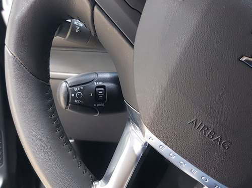 Peugeot 2008 1.6 16V ALLURE
