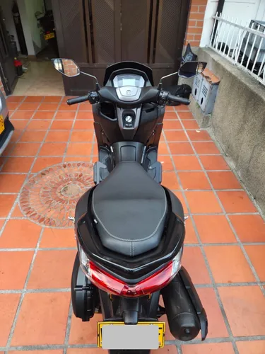 Vendo N-max Connected Modelo 2022 En Excelente Estado