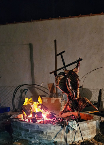 Atención!!! -preciosa - Promocion Invierno, (fin De Semana) 2 Noches $ 3.500. Completamente Equipada, Ofrece Serv/alarma, Wifi, (tv. Prepaga) Y Hermosa Estufa A Leña!