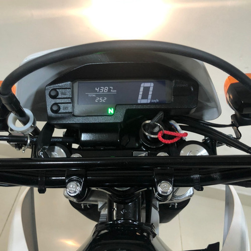 Imagen 4 de 25 de Honda Tornado 2022 Usado