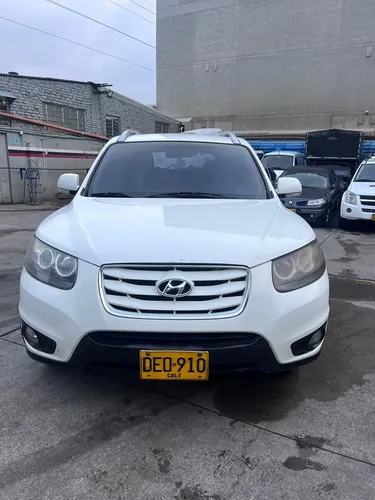 Diésel, Cilindraje 2.2, Con Turbo, 7 Pasajeros, Llantas Nuev