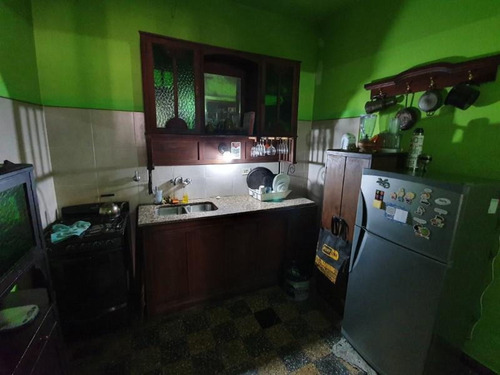 Casa Colonial En Esquina, En Excelente Estado Y Ubicación Inmejorable