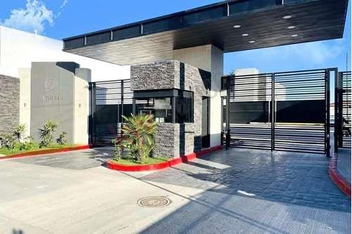 Casa De 3 Recamaras Nueva En Fraccionamiento Con Acceso Controlado En La Mesa, Tijuana B.c.