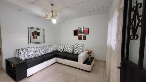 Imagen 2 de 8 de As En Venta Casa En Calle Del Medio, Palo Gordo As