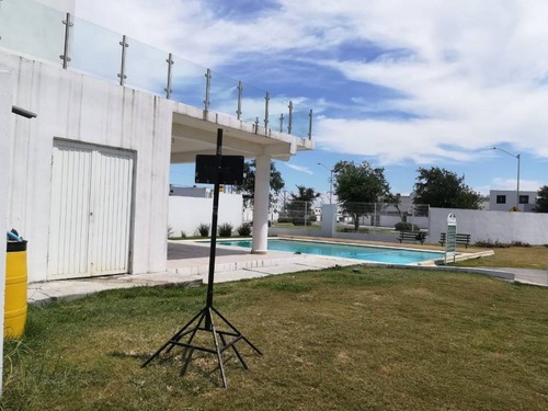 Imagen 13 de 14 de Renta De Casa En Privadas Borneo Apodaca