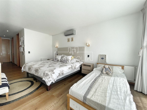 Casa En Venta De 5 Dorm. Mas Servicio En Chamisero
