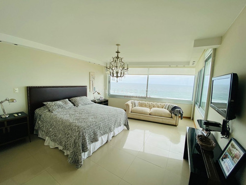 Imagen 7 de 14 de Venta De Aparatmento De 3 Dormitorios En Edificio Tiburon Iii