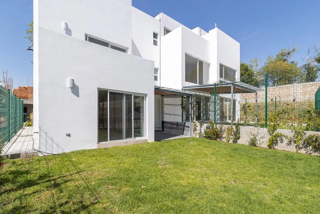 Casa En Venta En Arboledas De Zavaleta, Zona Zavaleta