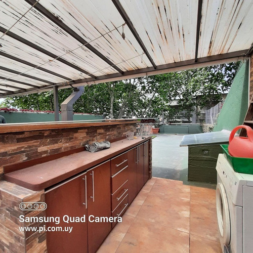Venta Casa De Altos En El Centro De 3 O 4 Dormitorios