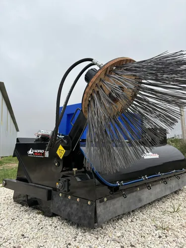 Barredora Hidráulica - Accesorio Para Minicargadora O Bobcat