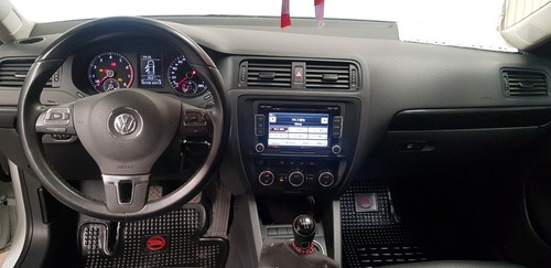 Volkswagen Vento 2.5 Luxury 170cv 2014