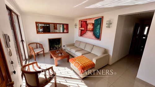 Espectacular Casa Recién Remodelada, Excelente Ubi...