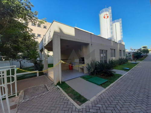 Apartamento 2 Dormitorios, Sala, Cozinha, Banheiro - Ap0130