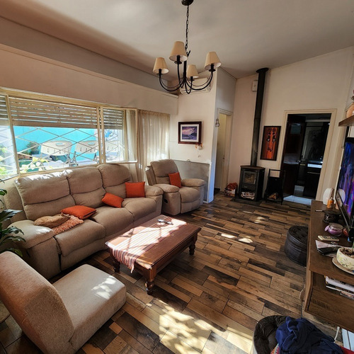 Imagen 5 de 21 de Venta Casa Malvin 4 Dormitorios (uno En Suite) Más 2 Baños Y Garaje Para 2 Autos.