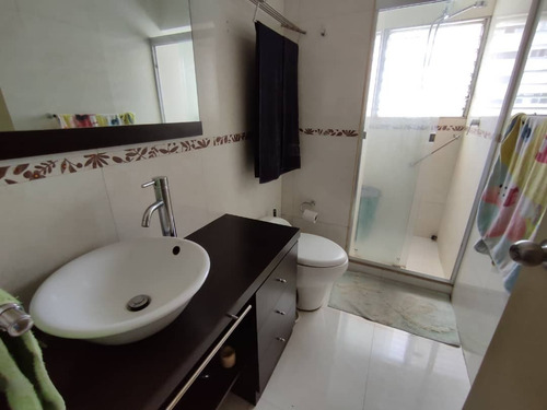 Imagen 13 de 15 de Se Vende Apartamento 85m2 Los Palos Grandes