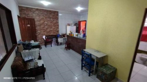 Imagem 10 de 12 de Casa No Bairro Bopiranga, Em Itanhaém, Litoral Sul De São Paulo. Possui Churrasqueira, Espaço Para Piscina E Vaga Para 03 Automóveis.