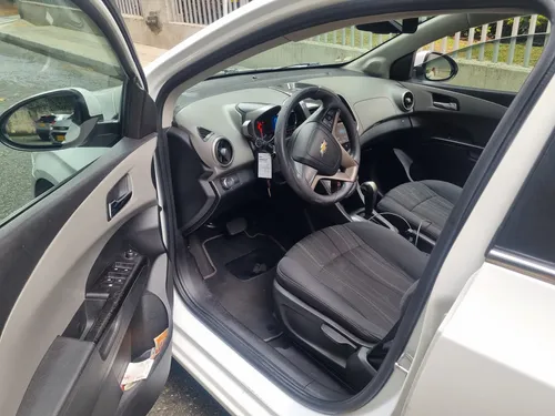 Chevrolet Sonic 1.6 Lt 5 p Automática