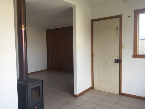 Se Arrienda Casa Con Excelente Ubicación Frutillar Alto.