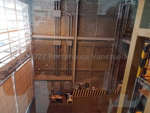 Imagen 2 de 21 de Edificio Industrial / Comercial Venta El Llanito 23-6280 Eva Castillo 0414.3067220