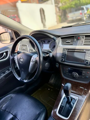 Nissan Sentra 1.8 Exclusive Navi At