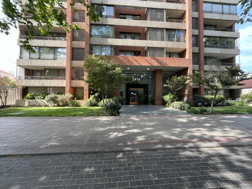 Vendo Excelente Departamento En Ñuñoa, Barrio Residencial 