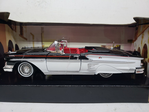 Motormax 1:24 1958 Chevy Impala Convertible Lowrider Negro