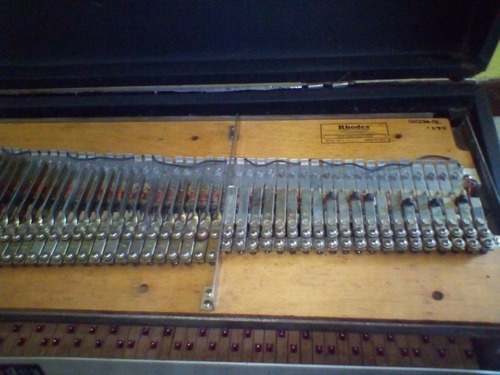 Imagen 5 de 7 de Piano Electroacustico Rhodes Mark I Seventy Three