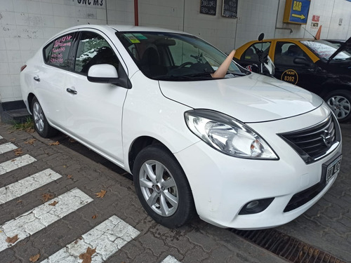 Nissan Versa 2014 1.6 At Full 63.000 Kms Titular