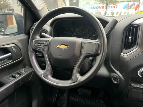 Chevrolet Silverado 2.7 T Doble Cabina 4X2 At