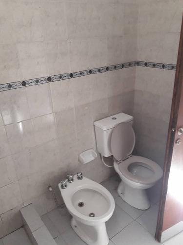 Imagen 5 de 9 de Departamento De 3 Ambientes. La Tablada