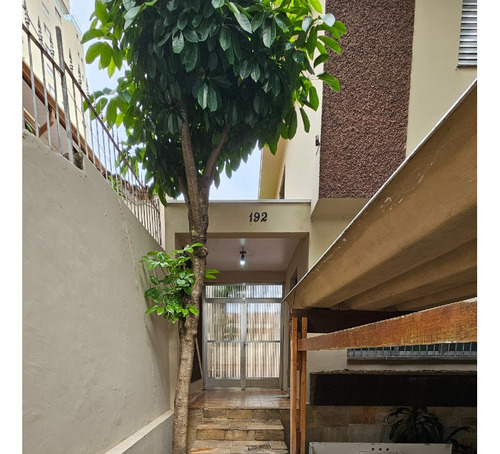 Alugo Sobrado 3 Dorms., Suite E 2 Vagas