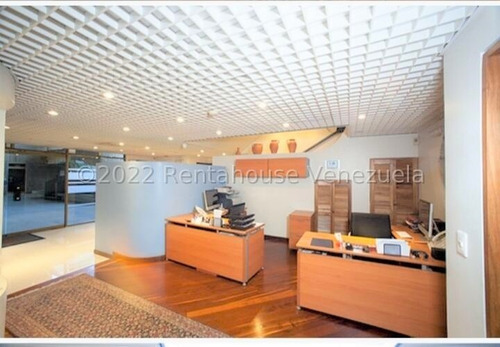 Imagen 6 de 17 de Local Comercial En Venta En Las Mercedes A Pie De Calle