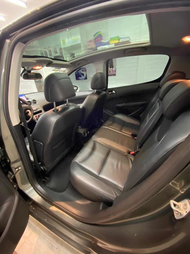 Imagen 11 de 12 de Peugeot 308 2.0 Feline 143cv 2012