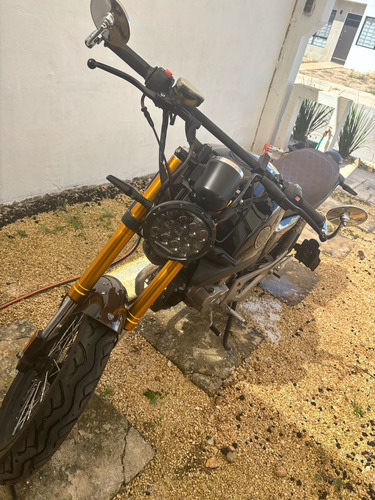Motocicleta Tipo Cafe Racer Único Dueño