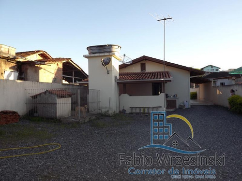 Imagem 9 de 10 de Casa - Padrão, Para Venda Em Joinville/sc - V460