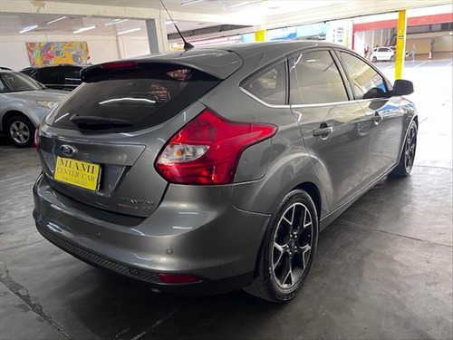 Ford Focus 2.0 Titanium Hatch 16v 4p Powershift