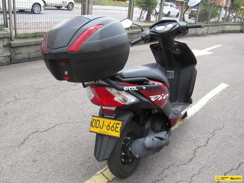 Imagen 21 de 25 de Honda Dio 125cc