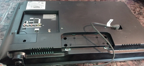 Imagen 5 de 9 de Smart Tv Samsung 32 Un32eh5300f Nuevo Pantalla Partida Wifi