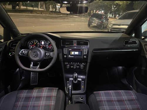 Imagem 10 de 14 de Volkswagen Golf 2017 2.0 Tsi Gti 5p