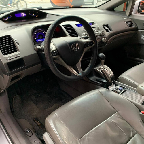 Imagem 7 de 10 de Honda Civic 1.8 Lxl 16v Flex 4p Automático