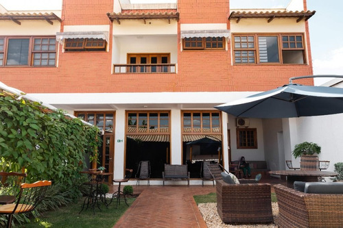Espaço Para Restaurante Em Coworking Com Público Fixo Curado Coworking