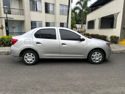 Renault Logan 1.6 Dynamique