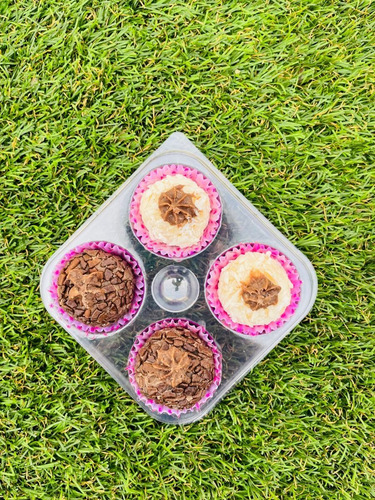 Imagem 2 de 4 de Embalagem Para 4 Docinhos E Brigadeiros 50 Unidades