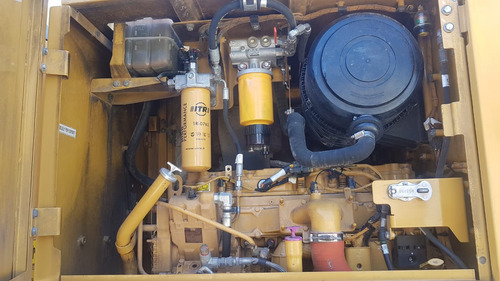 Motoniveladora Caterpillar 140k