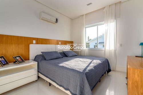 Imagem 7 de 30 de Casa Á Venda, Com 5 Dorms, Acapulco, Guarujá - R$ 6.5 Mi - V5977