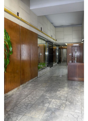 Venta. Departamento 2 Dormitorios. Reciclado A Nuevo.