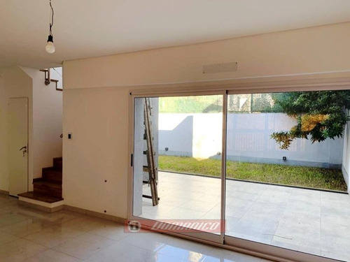 Imagen 6 de 24 de Casa En Venta En Castelar Norte